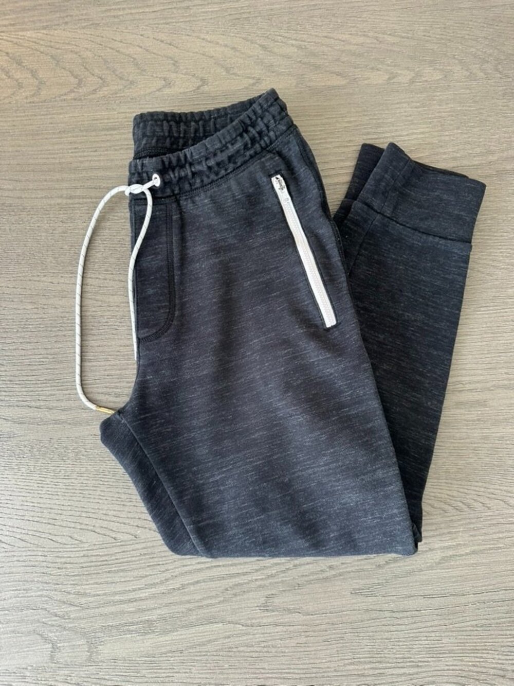 American Eagle Outfitters joggers Charcol Grey Size Small Mint Condition
